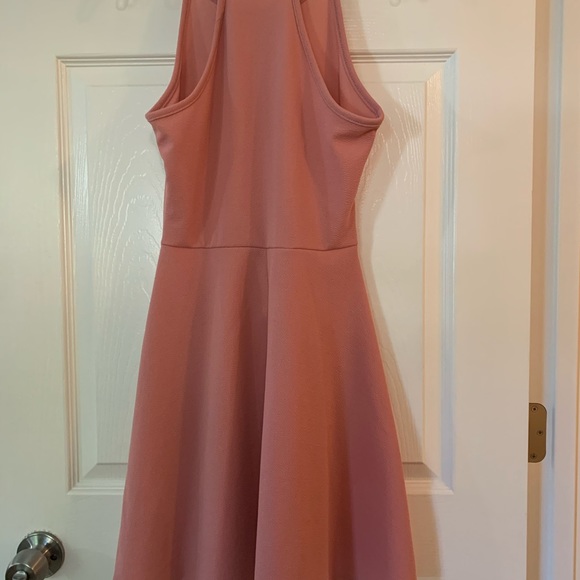 Pink dress - Picture 2 of 2